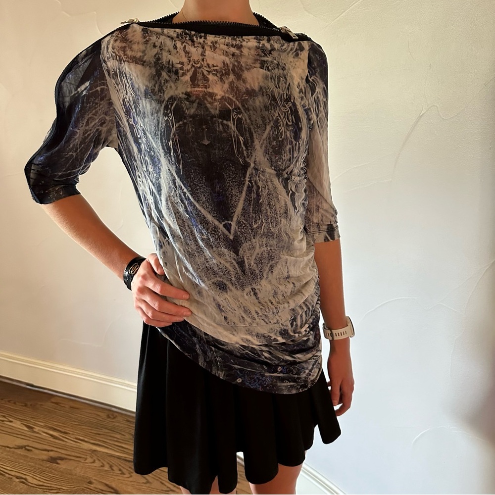McQ ALEXANDER MCQUEEN NWOT Asymmetrical Shoulder Zipper Top🌸 - Picture 5 of 14